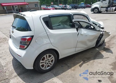 2017 Chevrolet Sonic Lt Auto из США, поврежденный, VIN 1G1JG6SH8H4160016